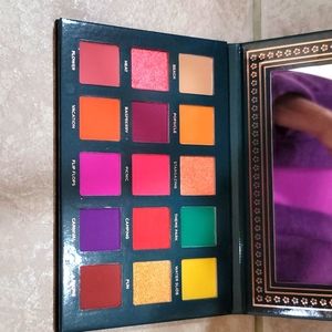 Rocking hot eye shadow pallete